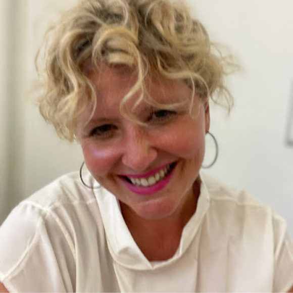 Meet your Posher, Britta - Picture 1 of 1